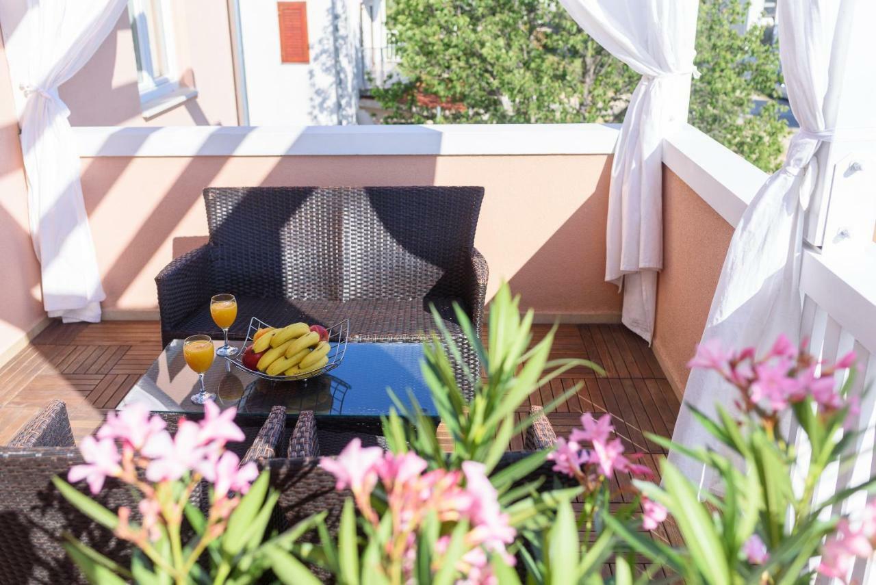 Very Special Apartments Pakostane Exterior photo