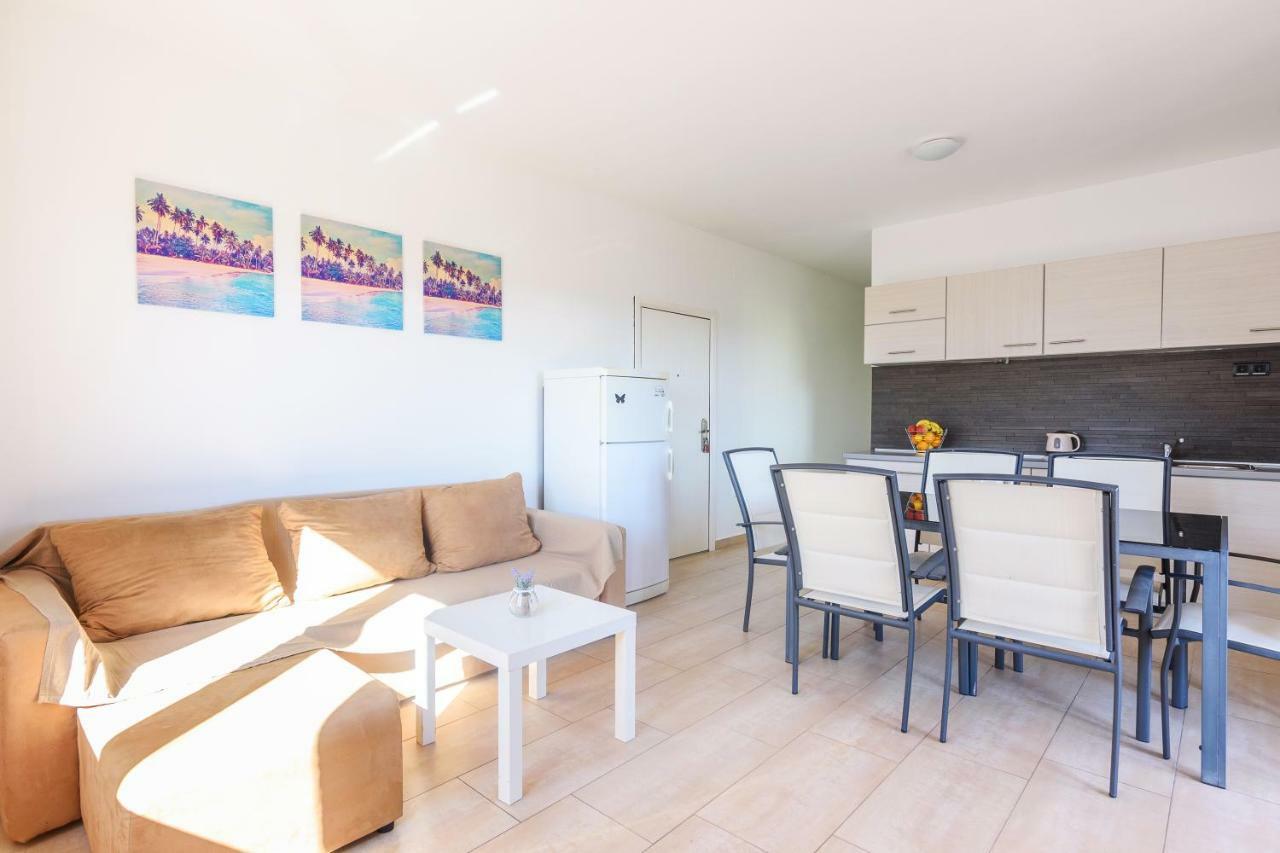 Very Special Apartments Pakostane Exterior photo